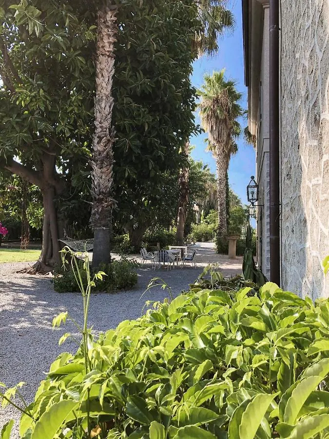 Country house La Casa Dello Scrittore Guest House Sant'Agata di Militello